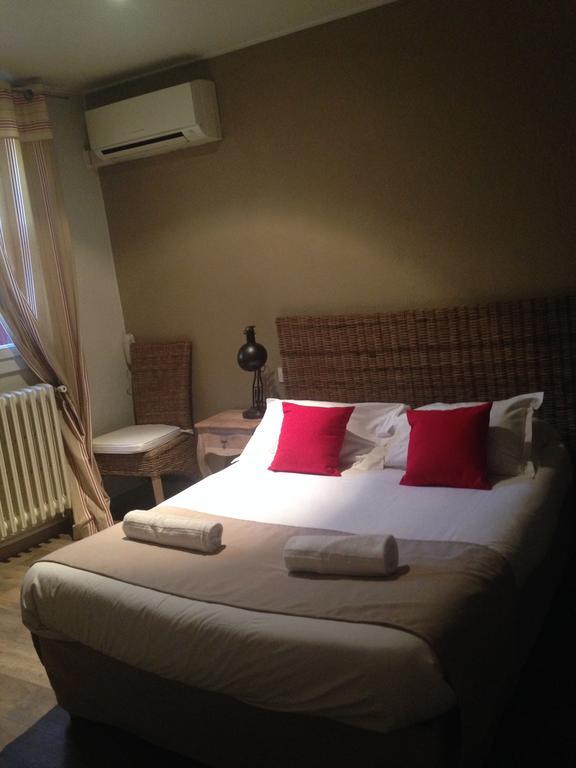 נים Hotel Cote Patio מראה חיצוני תמונה