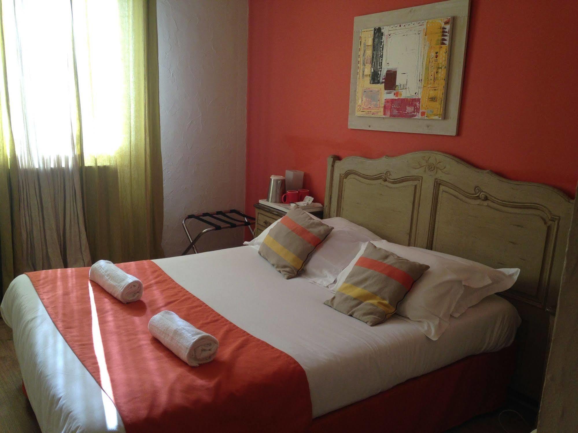 נים Hotel Cote Patio מראה חיצוני תמונה