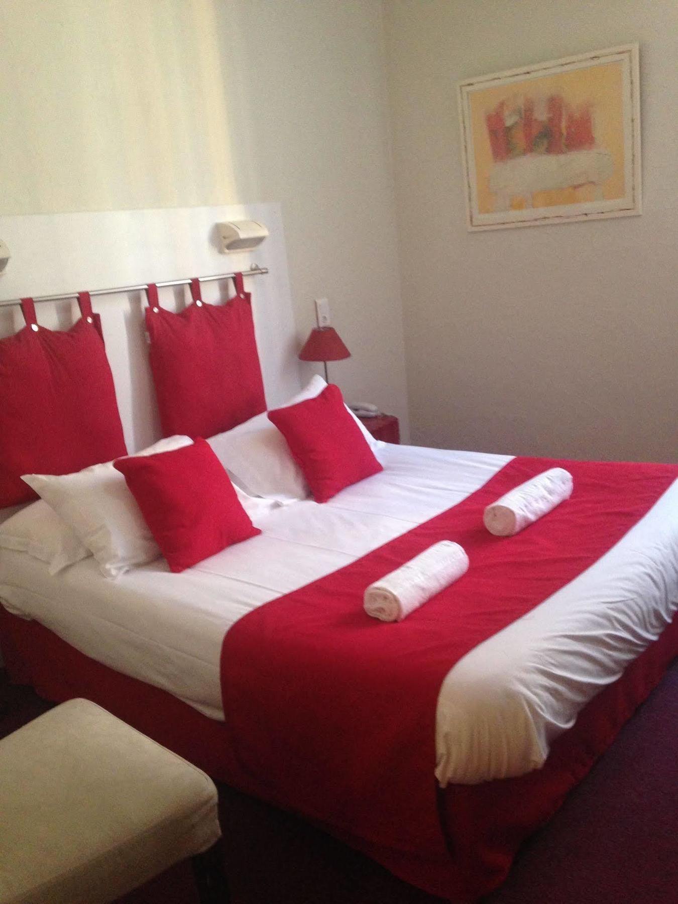 נים Hotel Cote Patio מראה חיצוני תמונה