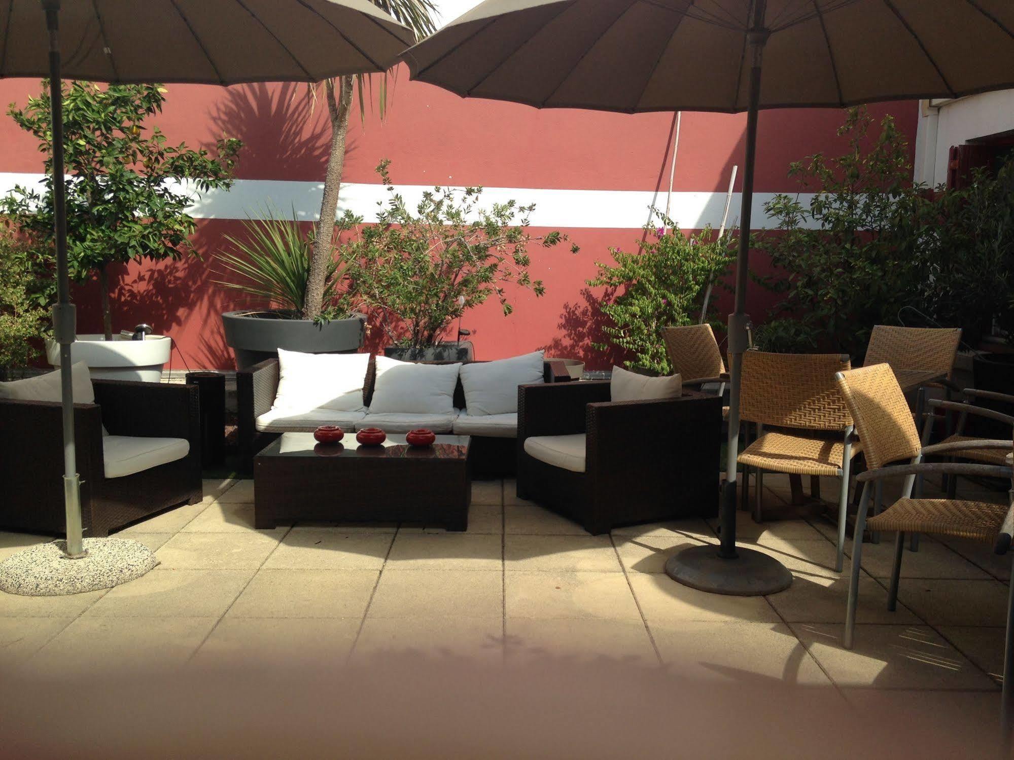 נים Hotel Cote Patio מראה חיצוני תמונה