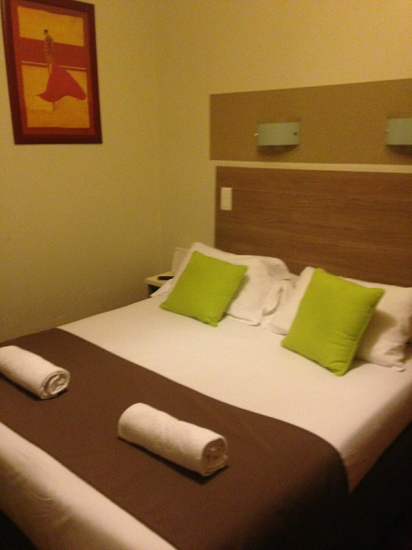 נים Hotel Cote Patio מראה חיצוני תמונה